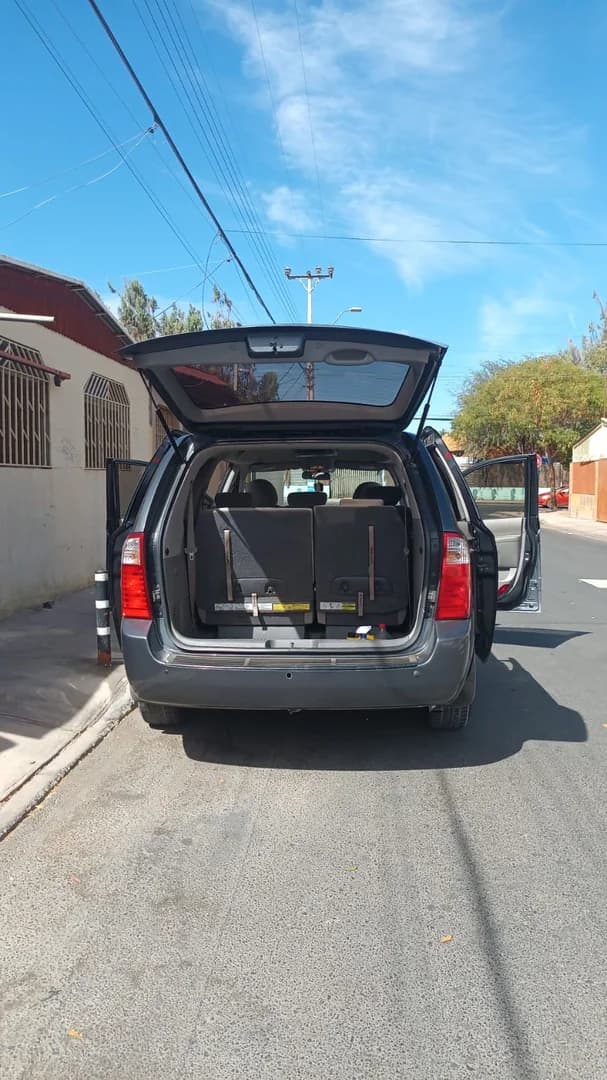 Vehículo para servicios de transporte en Calama